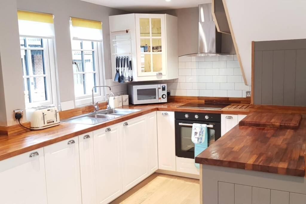 20 Tudor Court " Four Star Aa Accommodation" Hayle Exteriör bild
